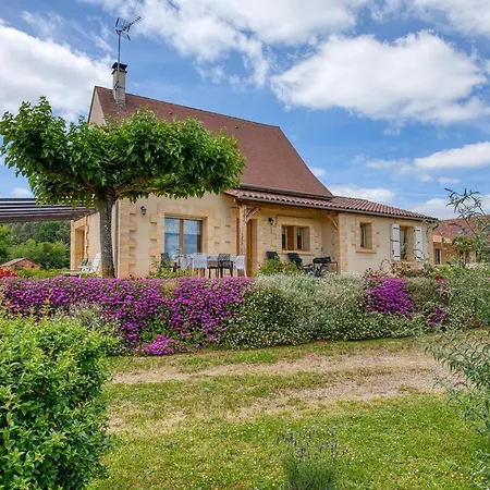 Holiday home Maison Independante Avec Grand Jardin, Proche Sarlat, Equipee Et Confortable - Fr-1-616-360 *
