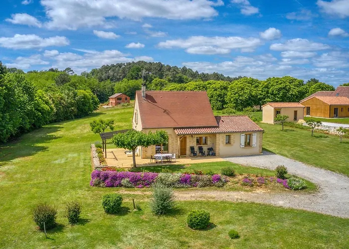 Maison Paisible A Avec Grand Jardin - Fr-1-616-360 بيت للعطل